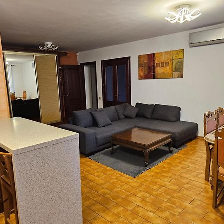 Bulevardul Constantin Negruzzi 2/6 Chişinău Extérieur photo